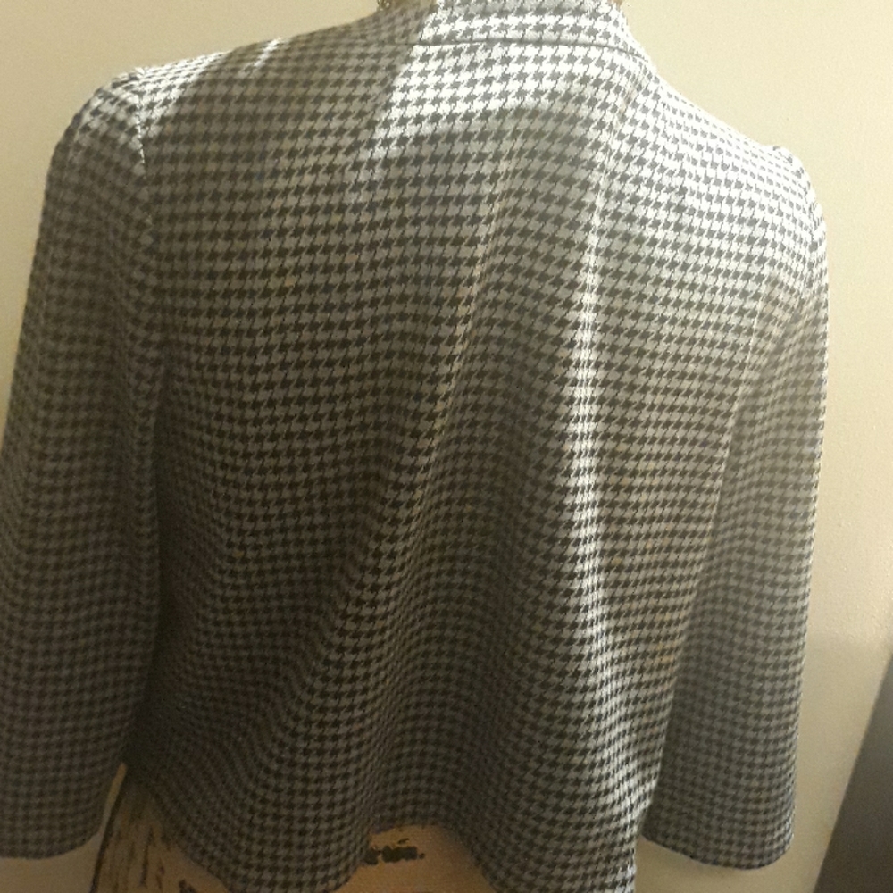 Jacket - Picture 3 of 5